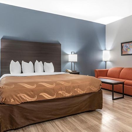 Quality Inn & Suites Demopolis Экстерьер фото
