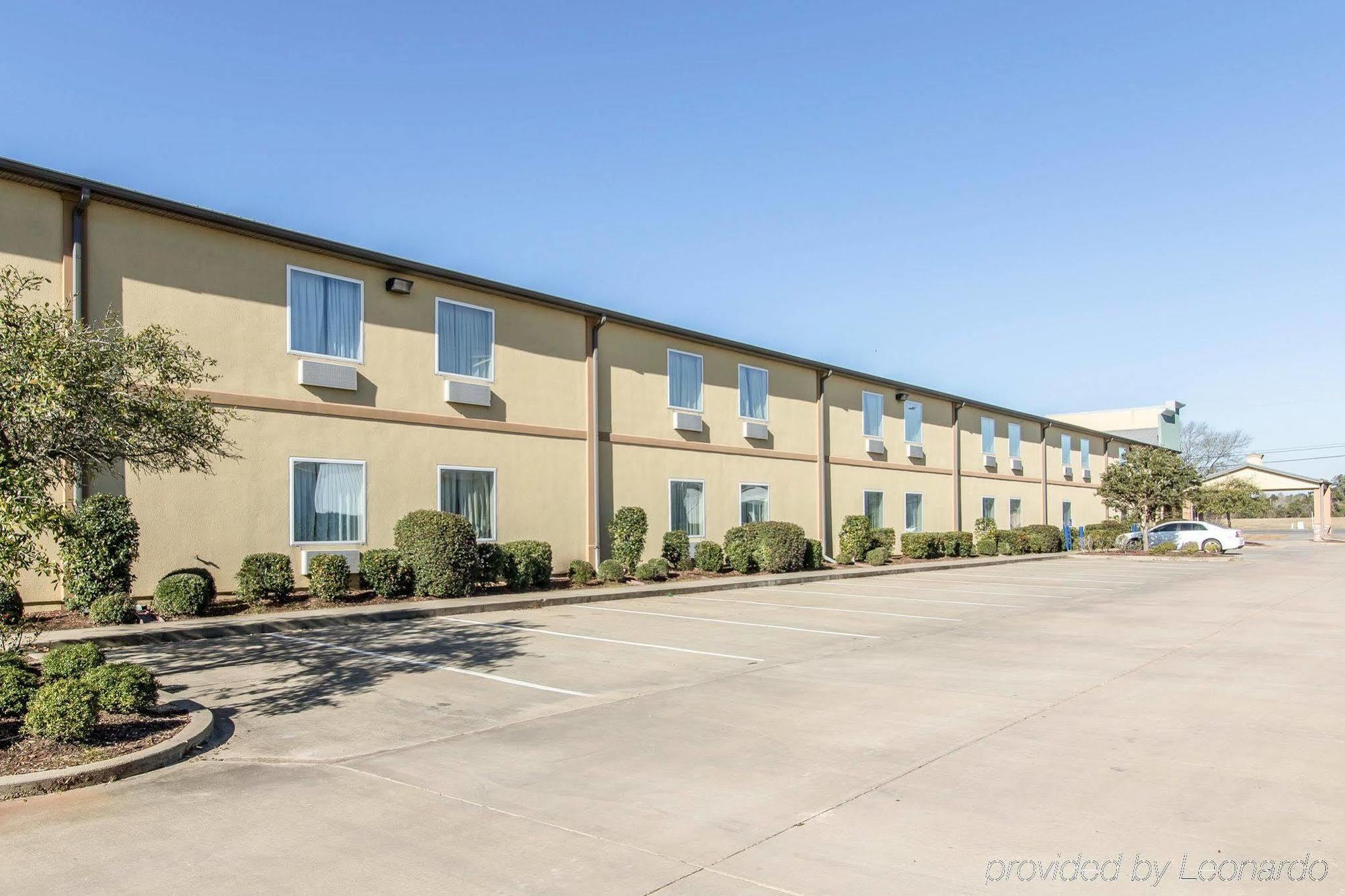 Quality Inn & Suites Demopolis Экстерьер фото
